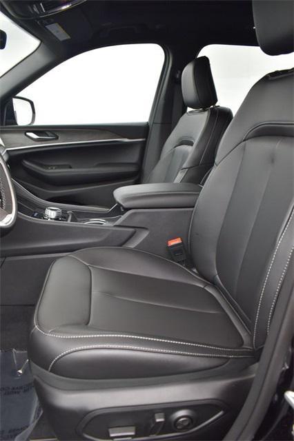 new 2025 Jeep Grand Cherokee L car, priced at $48,702