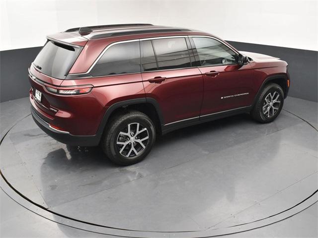 new 2025 Jeep Grand Cherokee car, priced at $41,670