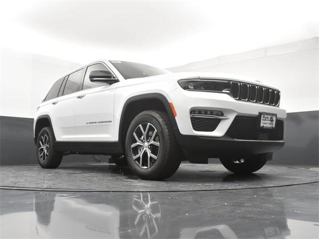 new 2024 Jeep Grand Cherokee car, priced at $45,715