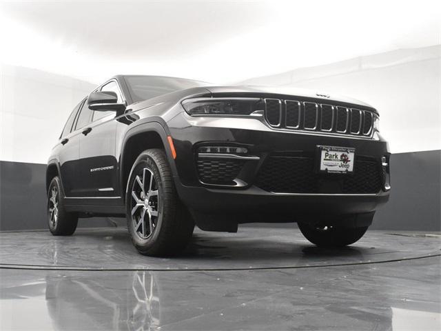 new 2025 Jeep Grand Cherokee car, priced at $45,356