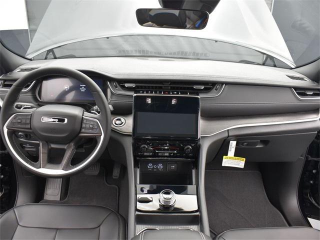 new 2025 Jeep Grand Cherokee car, priced at $45,356