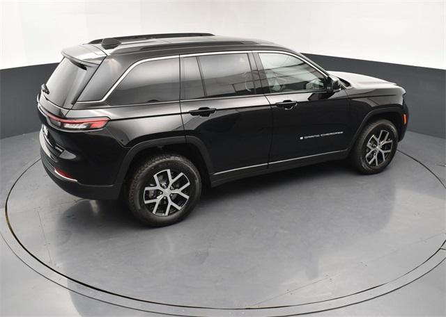 new 2025 Jeep Grand Cherokee car, priced at $45,356