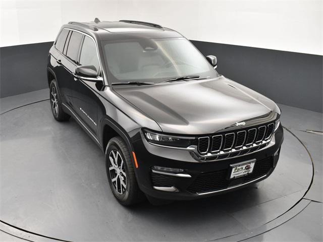 new 2025 Jeep Grand Cherokee car, priced at $45,356