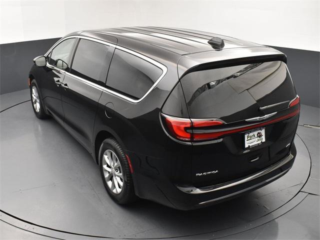 new 2025 Chrysler Pacifica car, priced at $44,462