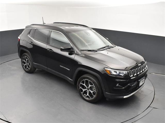 new 2025 Jeep Compass car, priced at $30,435