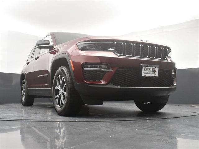 new 2025 Jeep Grand Cherokee car, priced at $41,290