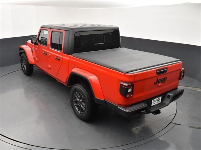 new 2024 Jeep Gladiator car, priced at $51,420