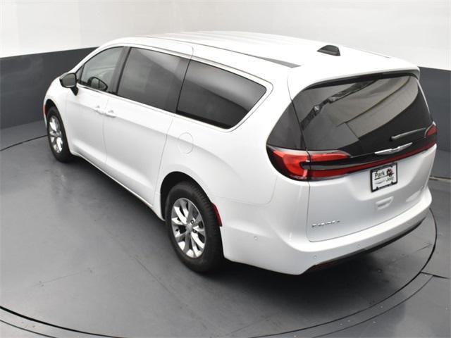 new 2025 Chrysler Pacifica car, priced at $44,461