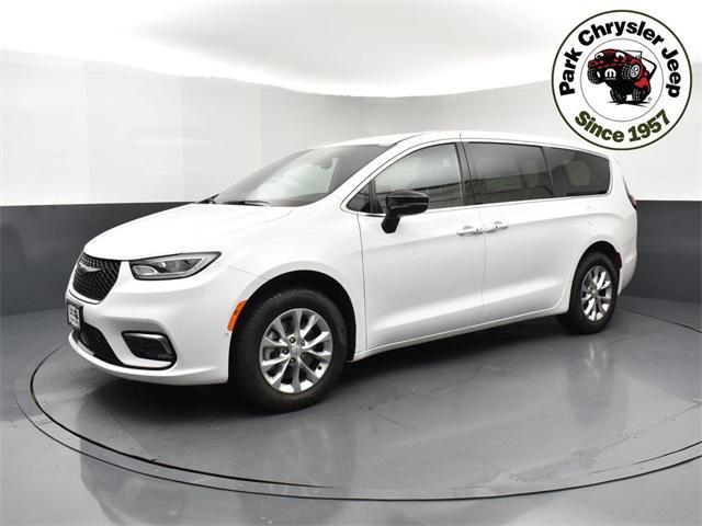 new 2025 Chrysler Pacifica car, priced at $44,461