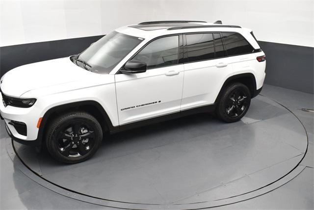 new 2025 Jeep Grand Cherokee car, priced at $47,760