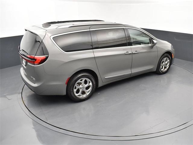 used 2021 Chrysler Pacifica car, priced at $36,586
