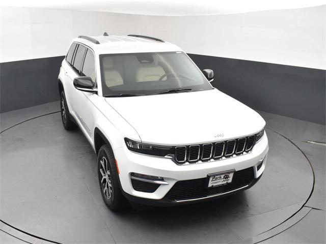 new 2025 Jeep Grand Cherokee car, priced at $40,200