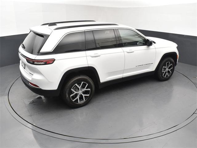 new 2025 Jeep Grand Cherokee car, priced at $40,200