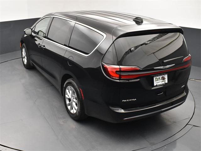 new 2025 Chrysler Pacifica car, priced at $44,461