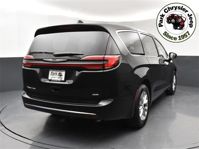 new 2025 Chrysler Pacifica car, priced at $44,461