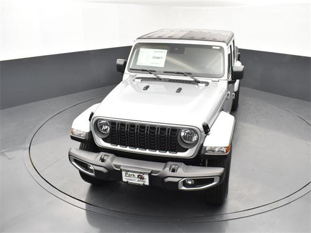 new 2024 Jeep Gladiator car, priced at $41,199