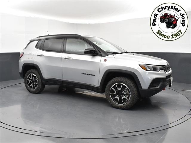 new 2024 Jeep Compass car, priced at $38,009