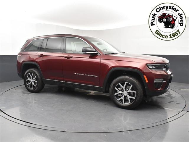 new 2025 Jeep Grand Cherokee car, priced at $40,295