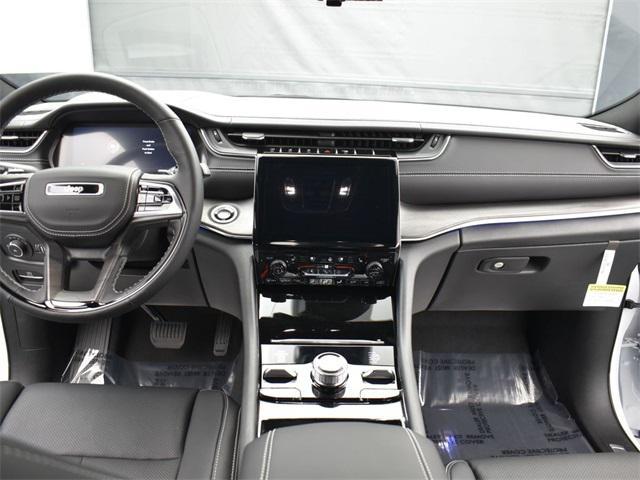 new 2025 Jeep Grand Cherokee car