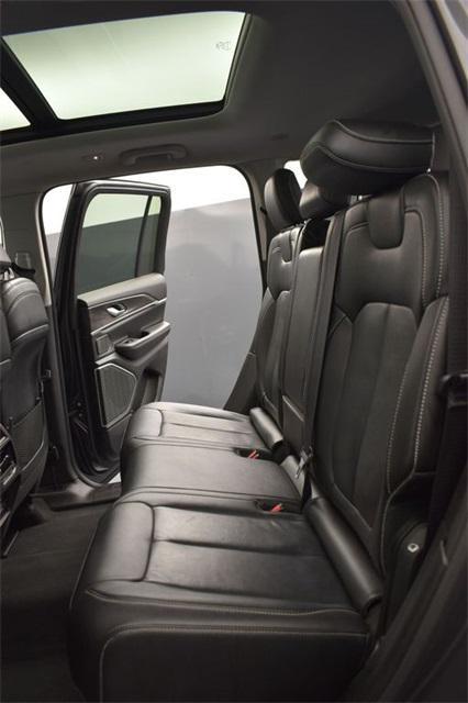 used 2022 Jeep Grand Cherokee car, priced at $33,793