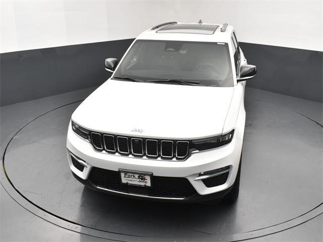 new 2025 Jeep Grand Cherokee car, priced at $46,997