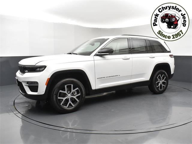 new 2025 Jeep Grand Cherokee car, priced at $46,997
