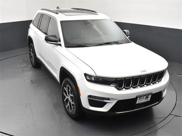 new 2025 Jeep Grand Cherokee car, priced at $46,997