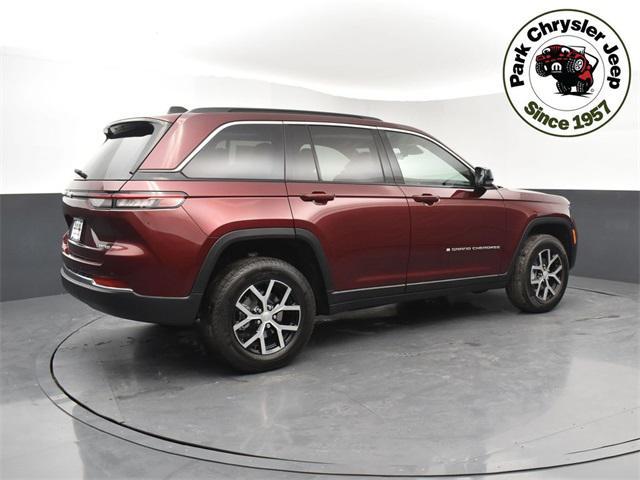 new 2025 Jeep Grand Cherokee car, priced at $43,805