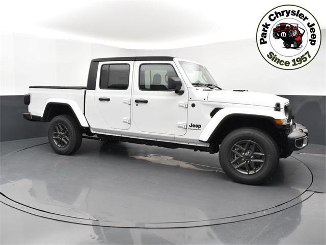 new 2024 Jeep Gladiator car, priced at $44,027