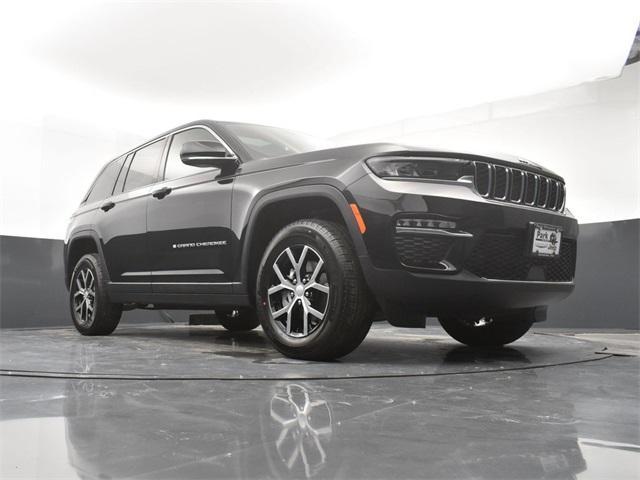 new 2024 Jeep Grand Cherokee car, priced at $48,680