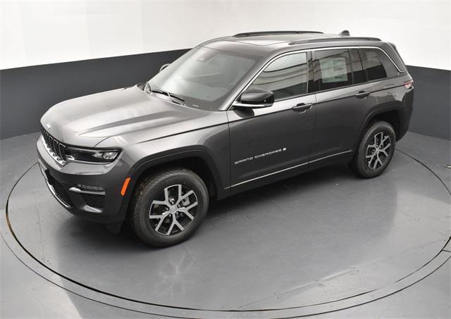 new 2025 Jeep Grand Cherokee car, priced at $45,856