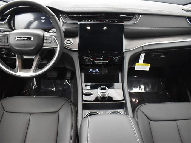 new 2025 Jeep Grand Cherokee car, priced at $45,856