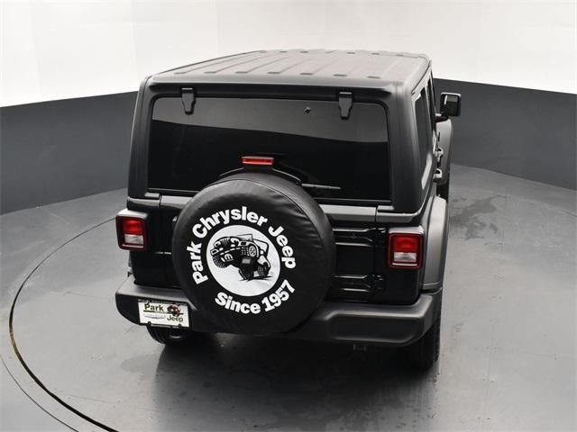 new 2025 Jeep Wrangler car, priced at $47,088