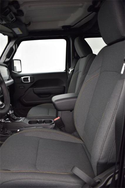 new 2025 Jeep Wrangler car, priced at $47,088