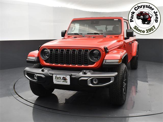 new 2025 Jeep Gladiator car, priced at $52,135