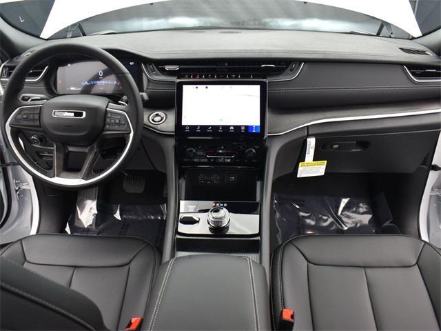 new 2025 Jeep Grand Cherokee car, priced at $46,400