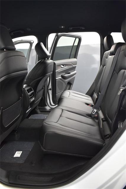 new 2025 Jeep Grand Cherokee car, priced at $46,400