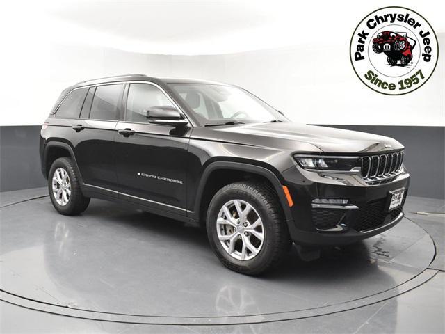 used 2022 Jeep Grand Cherokee car, priced at $32,754
