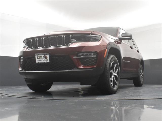 new 2025 Jeep Grand Cherokee car, priced at $43,810