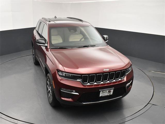 new 2025 Jeep Grand Cherokee car, priced at $43,810