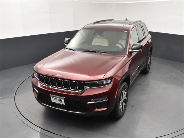 new 2025 Jeep Grand Cherokee car, priced at $43,810