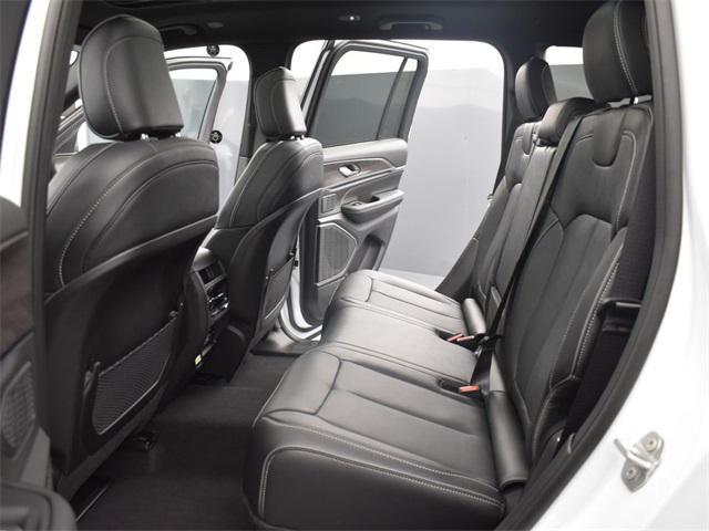 new 2025 Jeep Grand Cherokee car, priced at $55,975