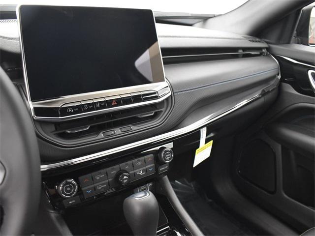 new 2025 Jeep Compass car, priced at $32,805