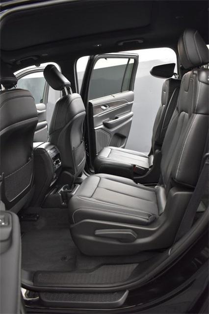 new 2025 Jeep Grand Cherokee L car, priced at $53,805