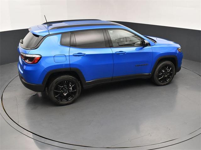 new 2025 Jeep Compass car, priced at $32,305