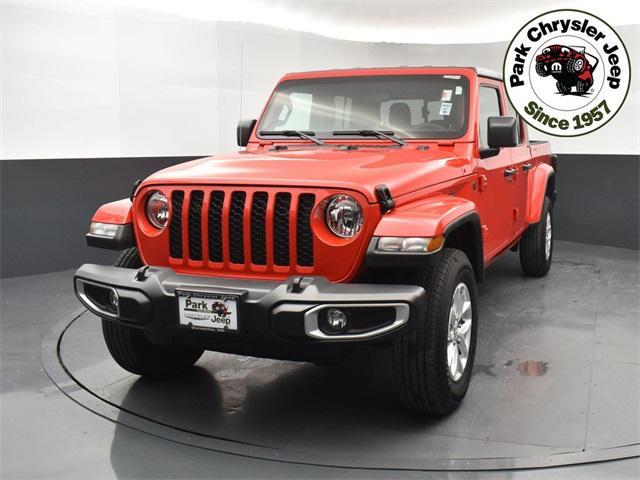 used 2023 Jeep Gladiator car, priced at $32,917