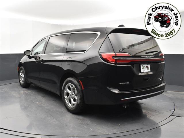 new 2024 Chrysler Pacifica car, priced at $47,660