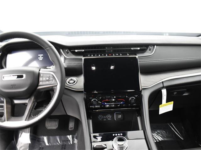 new 2025 Jeep Grand Cherokee car, priced at $44,035