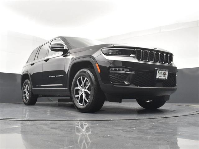 new 2025 Jeep Grand Cherokee car, priced at $44,035