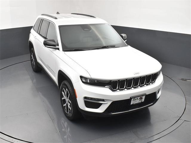 new 2025 Jeep Grand Cherokee car, priced at $39,075